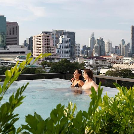 ホテル Ascott Embassy Sathorn バンコク都 エクステリア 写真 View from the rooftop pool